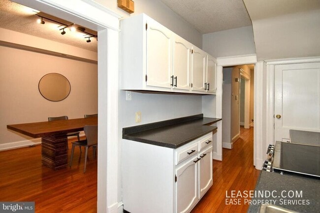 Building Photo - 4709 9th St NW