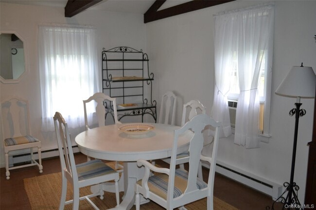 Building Photo - 34 E Hampton Sag Harbor Turnpike