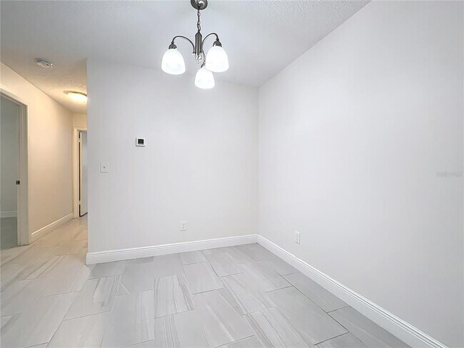 Building Photo - 2580 Grassy Point Dr
