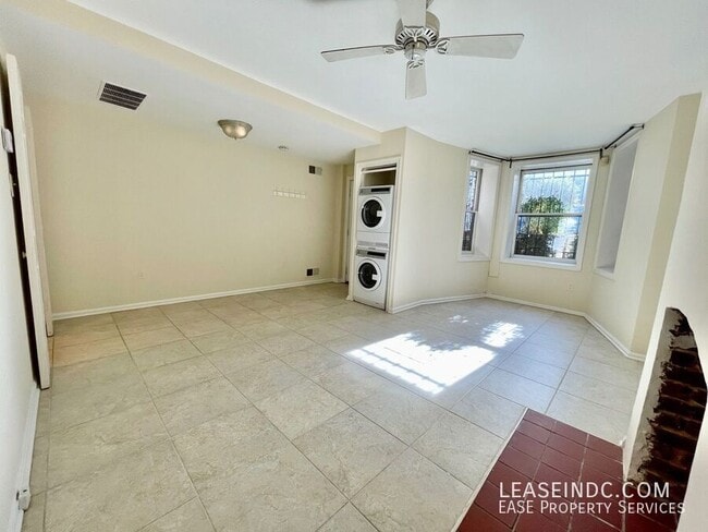 Building Photo - 1501 R St NW