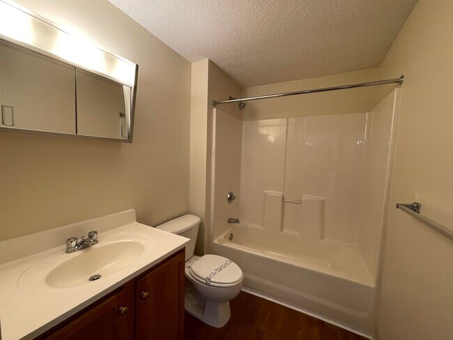 Building Photo - 96 Powers St