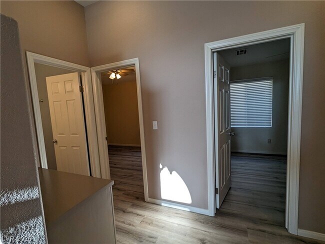 Building Photo - 10500 White Heath Ct
