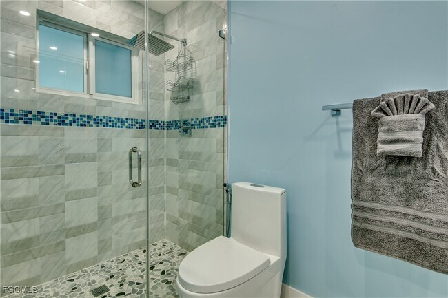 Building Photo - 5325 Mikado Ct