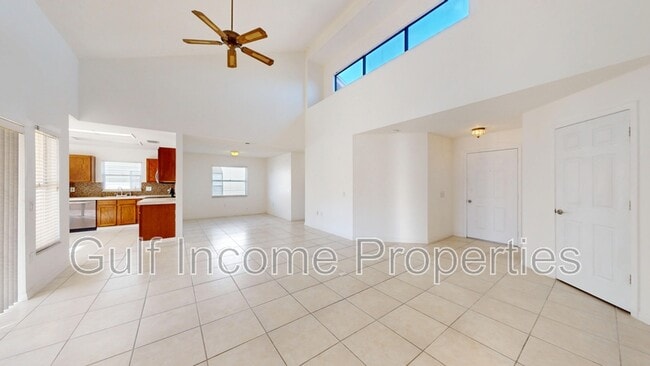 Building Photo - 704 49th St E