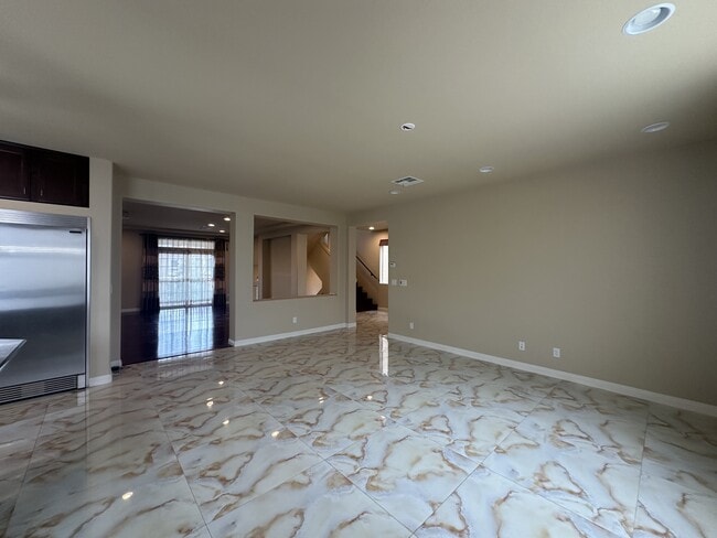 Building Photo - 8125 Crimson Creek Ct
