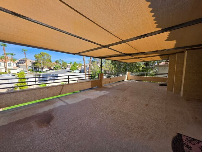 Building Photo - Spacious Home in the Heart of Green Valley