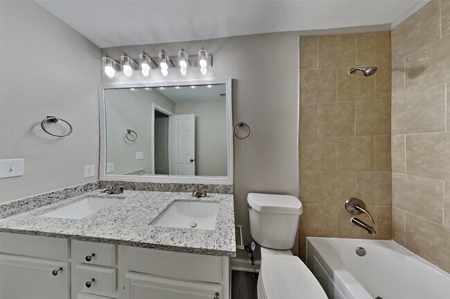 Building Photo - 17227 S Bristle Pine Dr