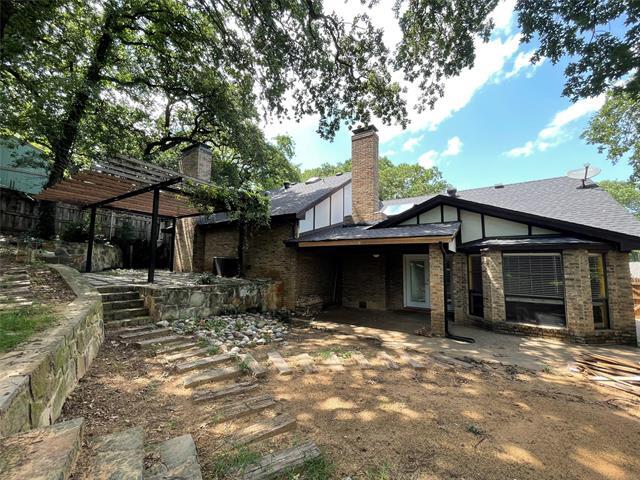 Building Photo - 2100 Twin Elms Dr