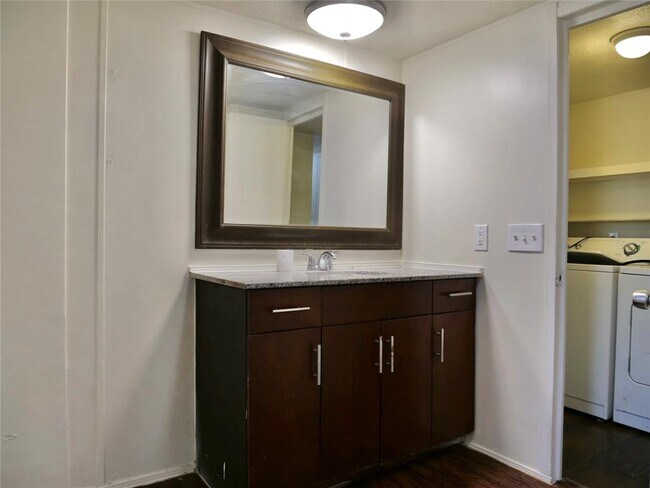 Building Photo - 1504 Citation Cir