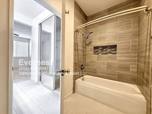 Building Photo - Charming 2-Bedroom Condo in Peaceful Sabre...