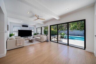 Building Photo - 696 NE 67th St