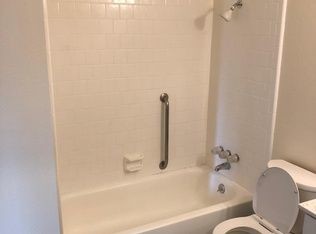 Building Photo - Duplex for Rent
