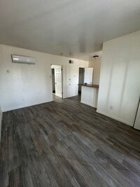 Building Photo - 4302 E Bellevue St