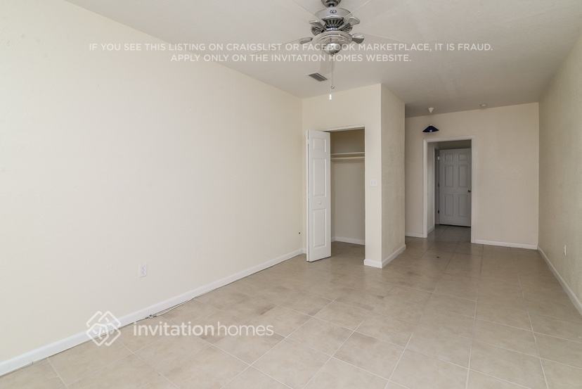 Building Photo - 10771 63rd Ave N