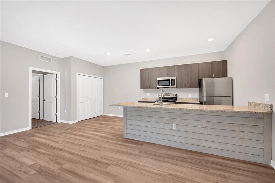 Lapeer Villas 1890 Rustic Dr Lapeer MI 48446 Apartment Finder