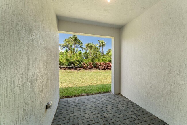 Building Photo - 3567 NW Solange Ct