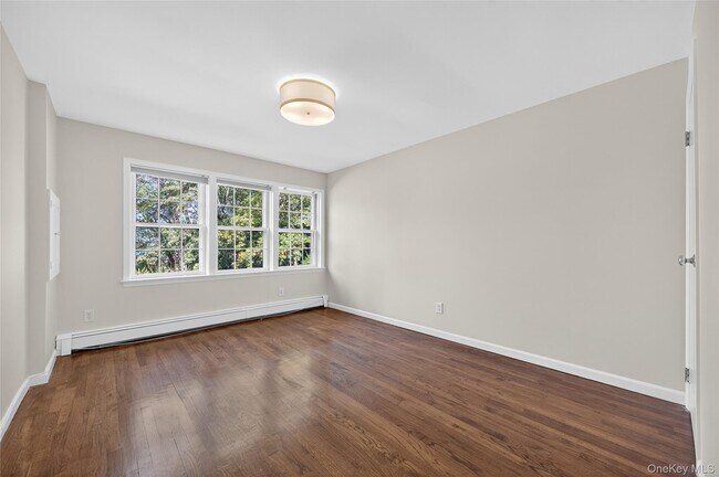 Building Photo - 1416 Ridge Rd