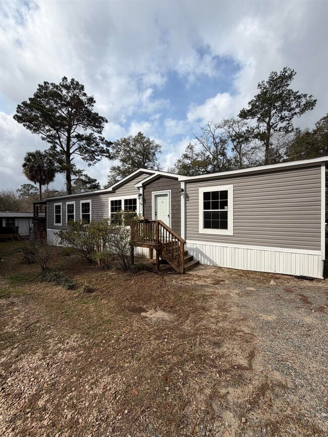 Building Photo - 4024 N Monroe St