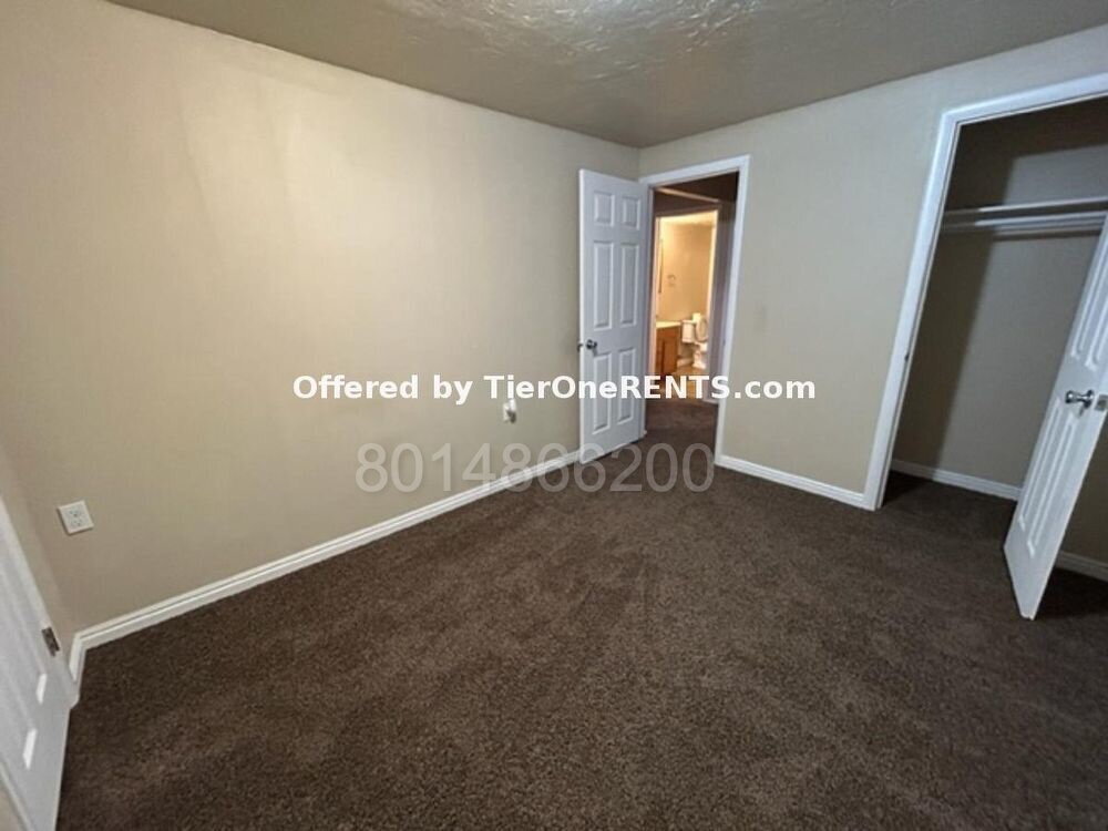 Building Photo - This property offers a NO DEPOSIT option available for qualified renters!
