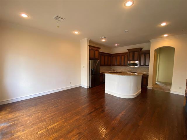 Building Photo - 4037 Winsor Dr