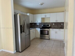 Building Photo - 28115 SW 143rd Ct