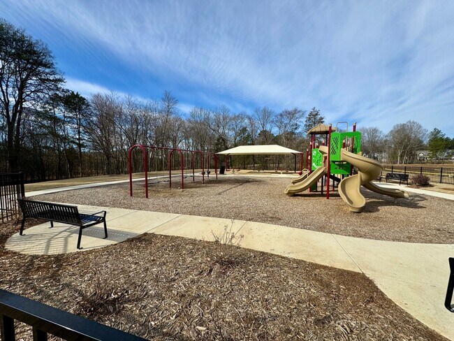 Building Photo - Beautiful 4BR/3BA Home in Parkside Crossing