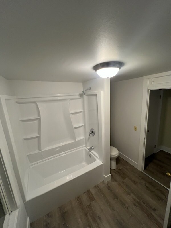 Building Photo - Minerva 8 plex