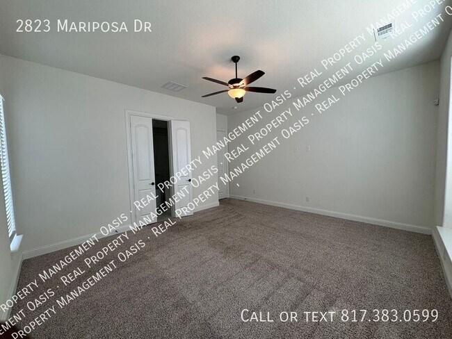 Building Photo - 2823 Mariposa Dr