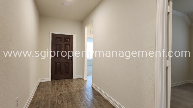 Building Photo - 3621 Brahman Ct