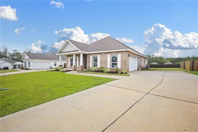 Building Photo - 13137 Cavalier St