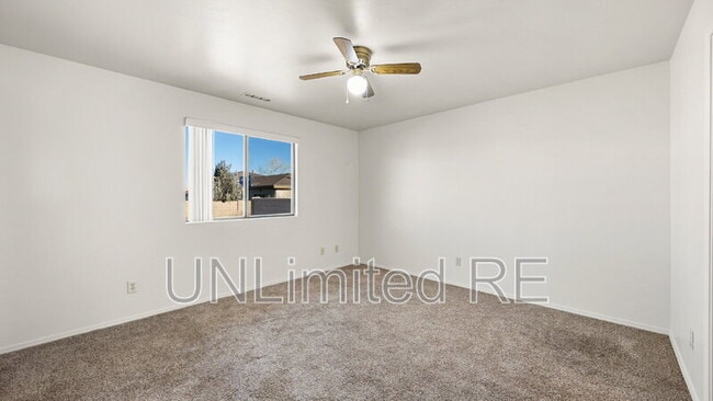 Building Photo - 7616 E Horseshoe Ln