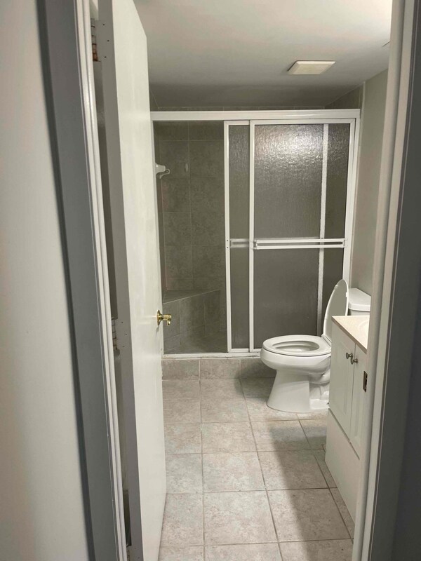 Building Photo - 5651 Rattlesnake Hammock Rd