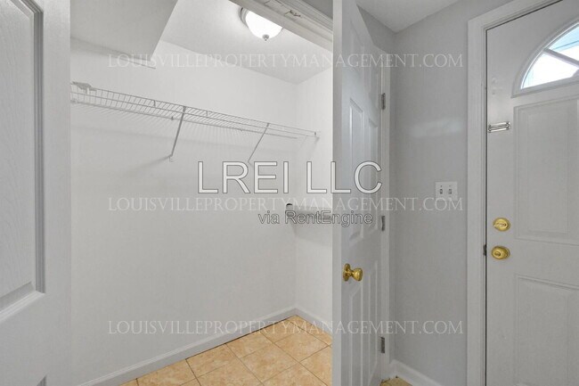 Building Photo - 4007 Blossomwood Dr