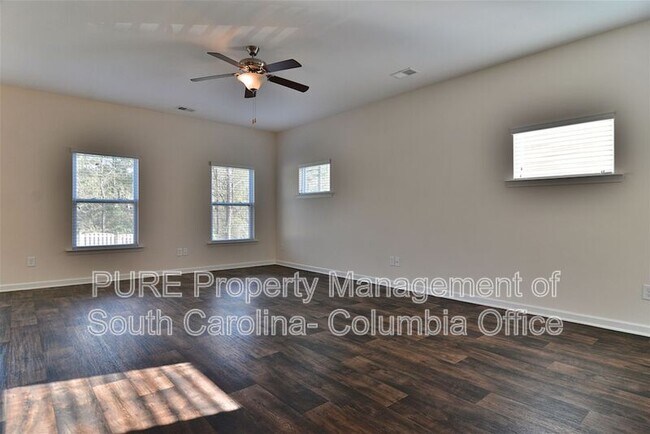 Building Photo - 207 Eagle Park Dr