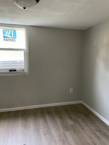 Building Photo - 2813 Hull Ave