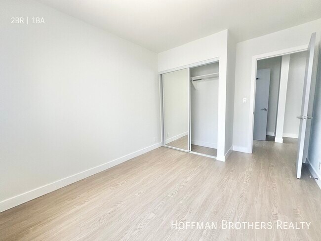 Building Photo - 1811 Tamarind Ave Los Angeles, CA 90028