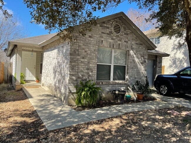 Primary Photo - Nice One Story 3 Bedroom 2 Bath Home Backi...