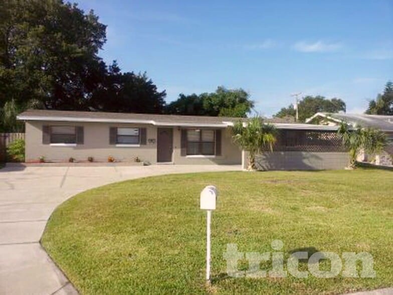 Building Photo - 1122 Ibsen Ave