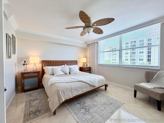 Building Photo - 3606 S Ocean Blvd