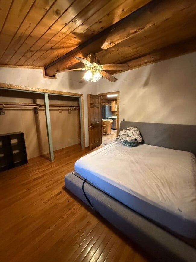 Building Photo - Spacious Pet-Friendly Home with Fireplace, Garage & Huge Deck Near Fairbanks