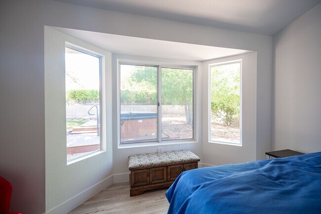 Building Photo - Sun CIty Summerlin 55+, Highly Upgraded, S...