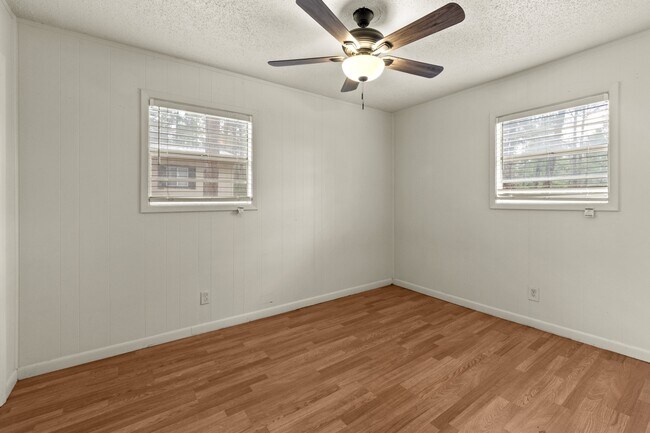 Building Photo - 100 Apache Hills Dr