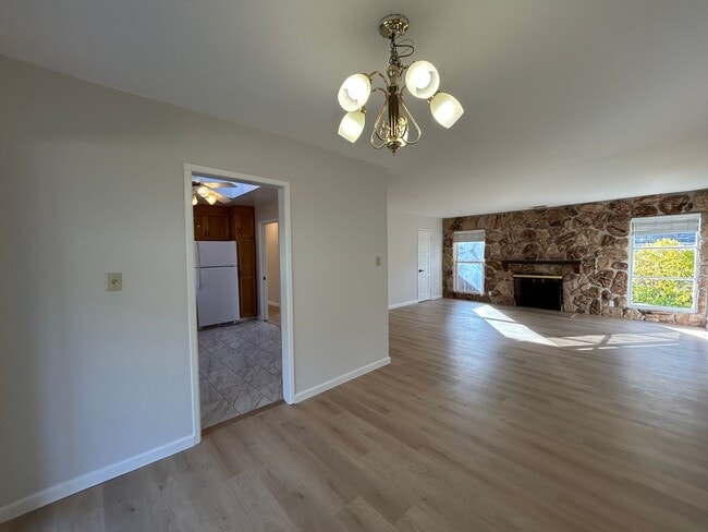 Building Photo - Rare Lindell Drive Single-Family Home in Prime Walnut Creek Location!