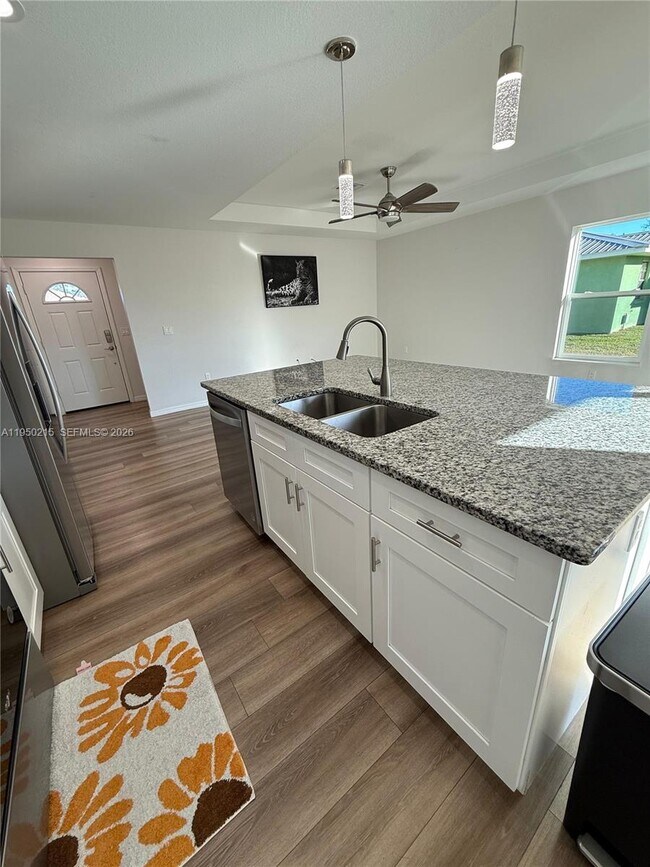 Building Photo - 4103 Loretto Ave