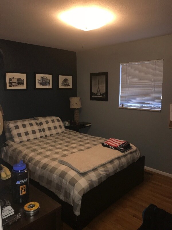 Building Photo - 1121 Ponderosa Dr