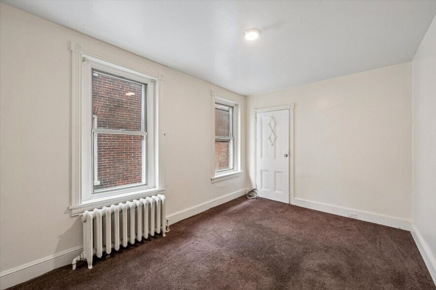 Building Photo - 1147 Potter St