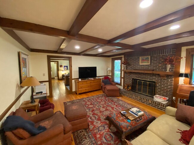 Building Photo - Heather Hills Retreat