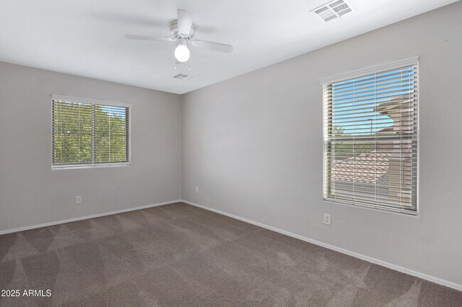 Building Photo - 1696 S Falcon Dr