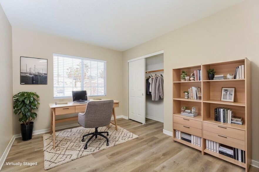 Building Photo - 9123 Sangria Ln