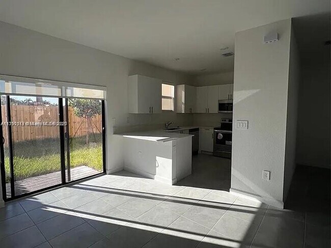 Building Photo - 24700 SW 119th Pl